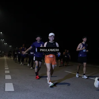 Runner Photo 7521414