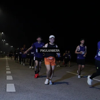Runner Photo 7521415