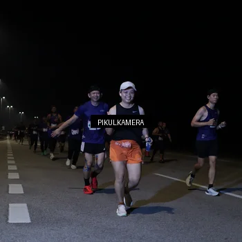Runner Photo 7521416