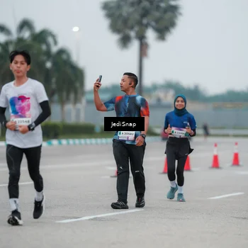 Runner Photo 7521419