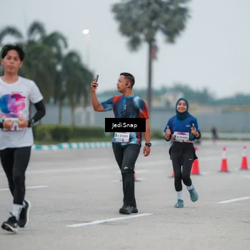 Runner Photo 7521421