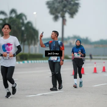 Runner Photo 7521422