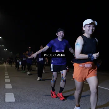Runner Photo 7521425