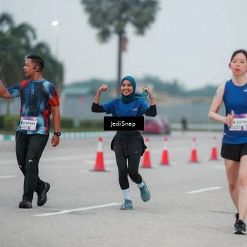 Runner Photo 7521428