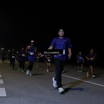 Runner Photo 7521445