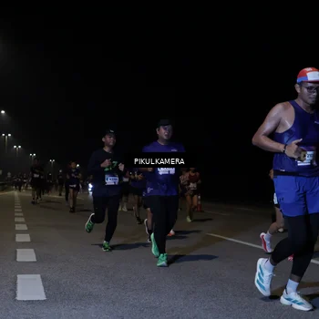 Runner Photo 7521467