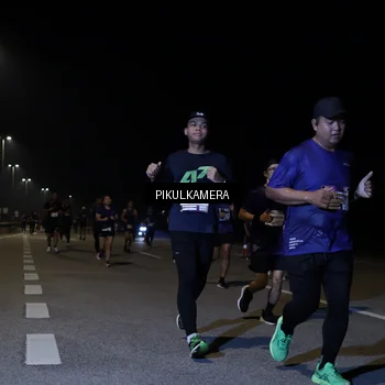 Runner Photo 7521479
