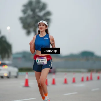 Runner Photo 7521540