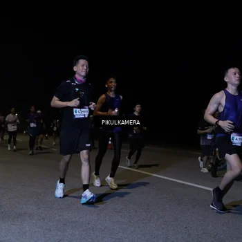 Runner Photo 7521544