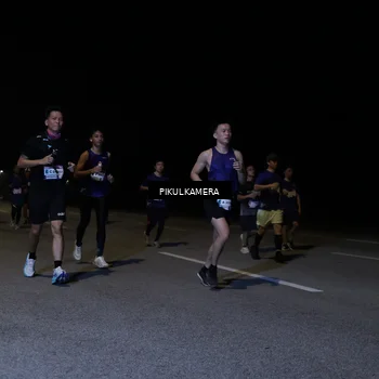 Runner Photo 7521545