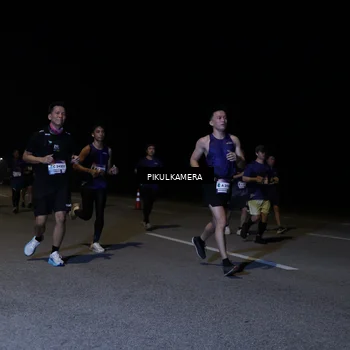 Runner Photo 7521547