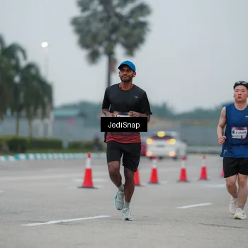 Runner Photo 7521550