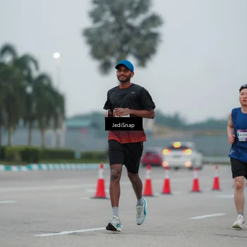 Runner Photo 7521551