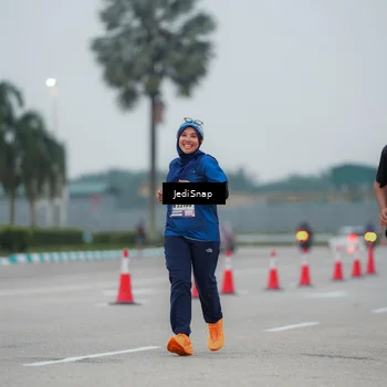Runner Photo 7521575