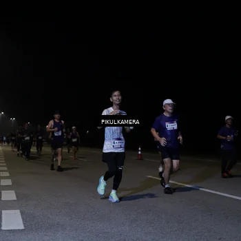 Runner Photo 7521579