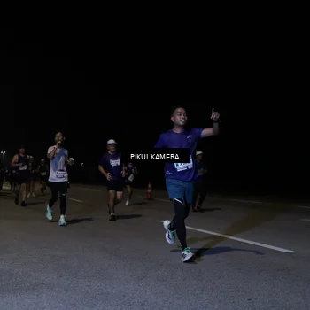 Runner Photo 7521581