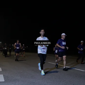 Runner Photo 7521588