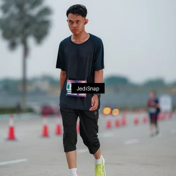 Runner Photo 7521604