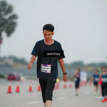 Runner Photo 7521605