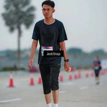 Runner Photo 7521613