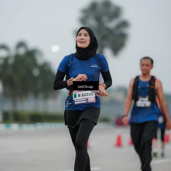 Runner Photo 7521639