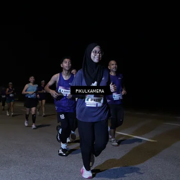 Runner Photo 7521654
