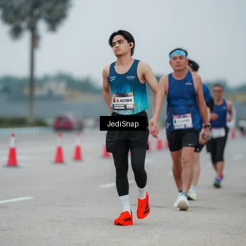 Runner Photo 7521680