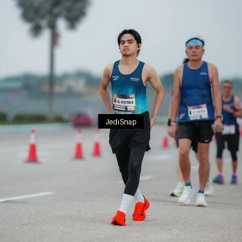 Runner Photo 7521681