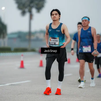 Runner Photo 7521684