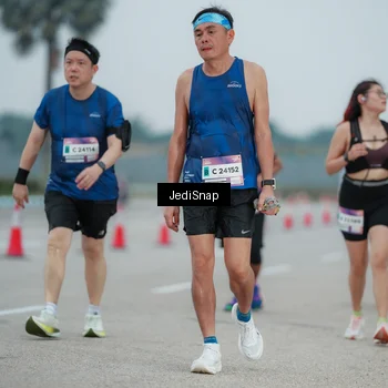 Runner Photo 7521693