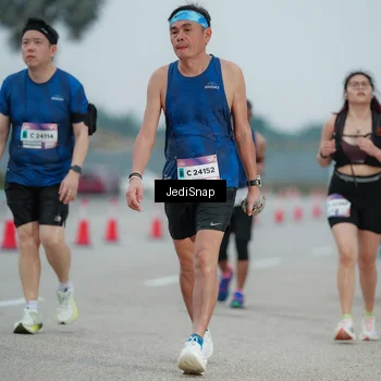 Runner Photo 7521696