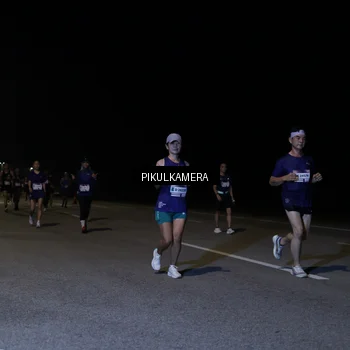 Runner Photo 7521698