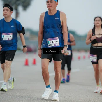 Runner Photo 7521699