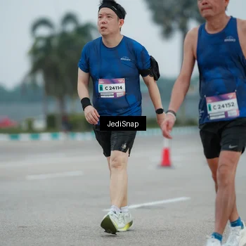 Runner Photo 7521707