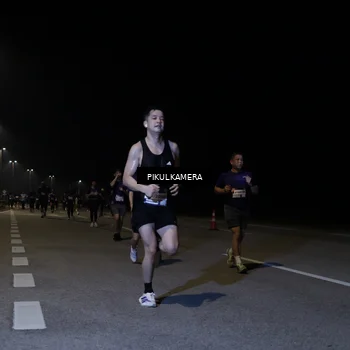 Runner Photo 7521728
