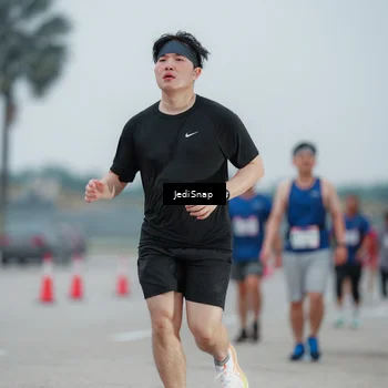 Runner Photo 7521754