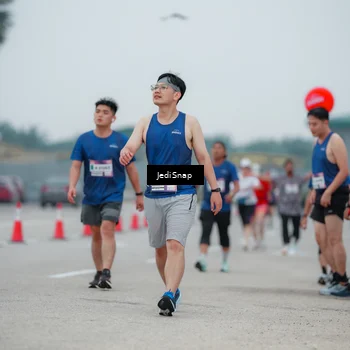 Runner Photo 7521770