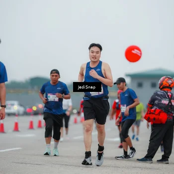 Runner Photo 7521777