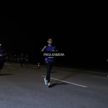 Runner Photo 7521783