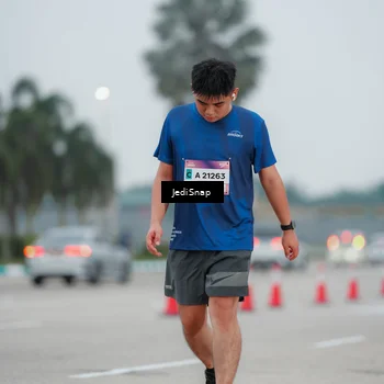 Runner Photo 7521813