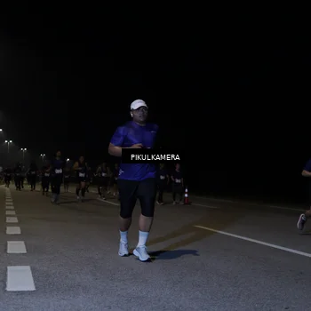 Runner Photo 7521815
