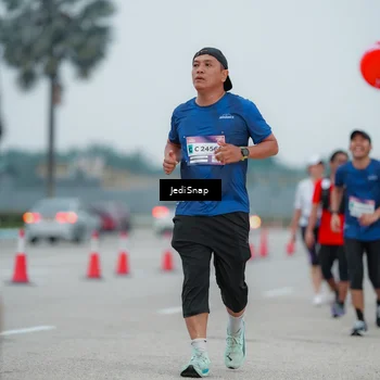 Runner Photo 7521817