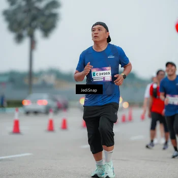 Runner Photo 7521831