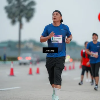 Runner Photo 7521832