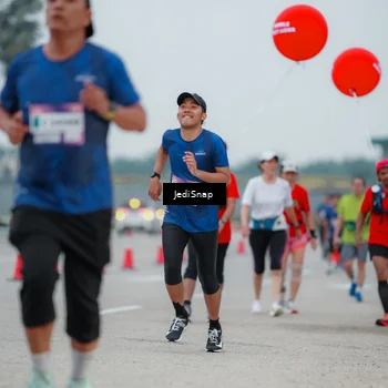 Runner Photo 7521834