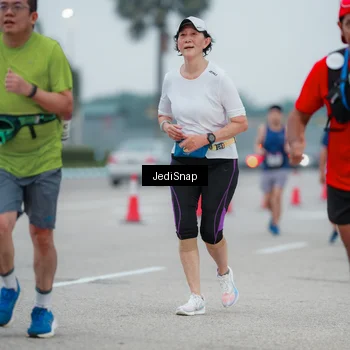 Runner Photo 7521876