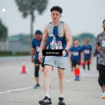 Runner Photo 7521913