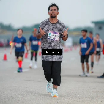 Runner Photo 7521914