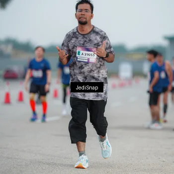Runner Photo 7521915