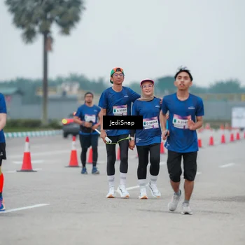 Runner Photo 7521929